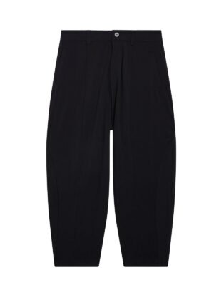 30_DetailOrientedTaperedPant_Black_0086_1.jpg